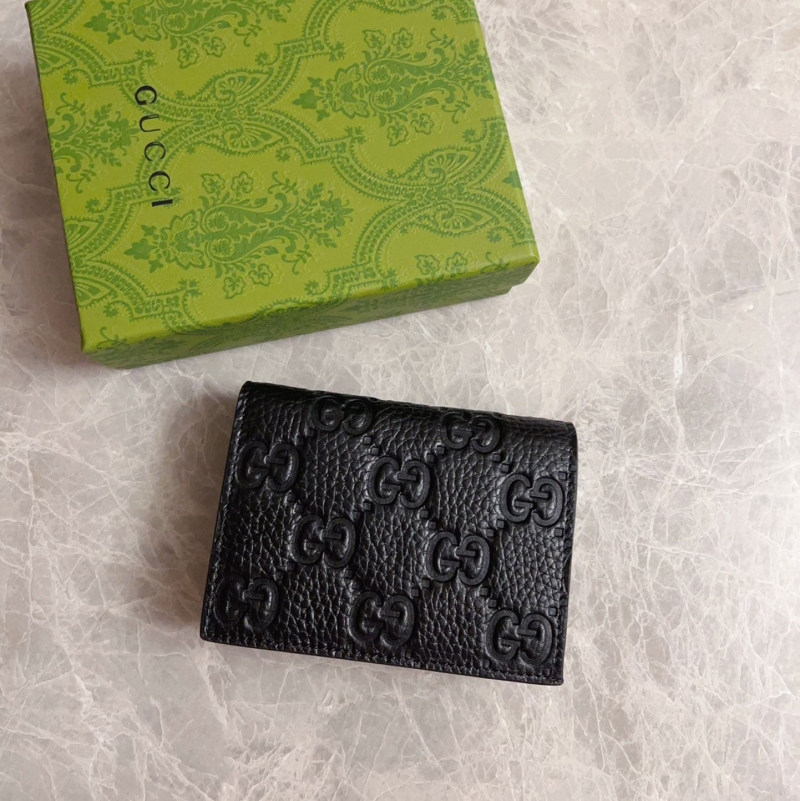 G*u*i wallets & purse